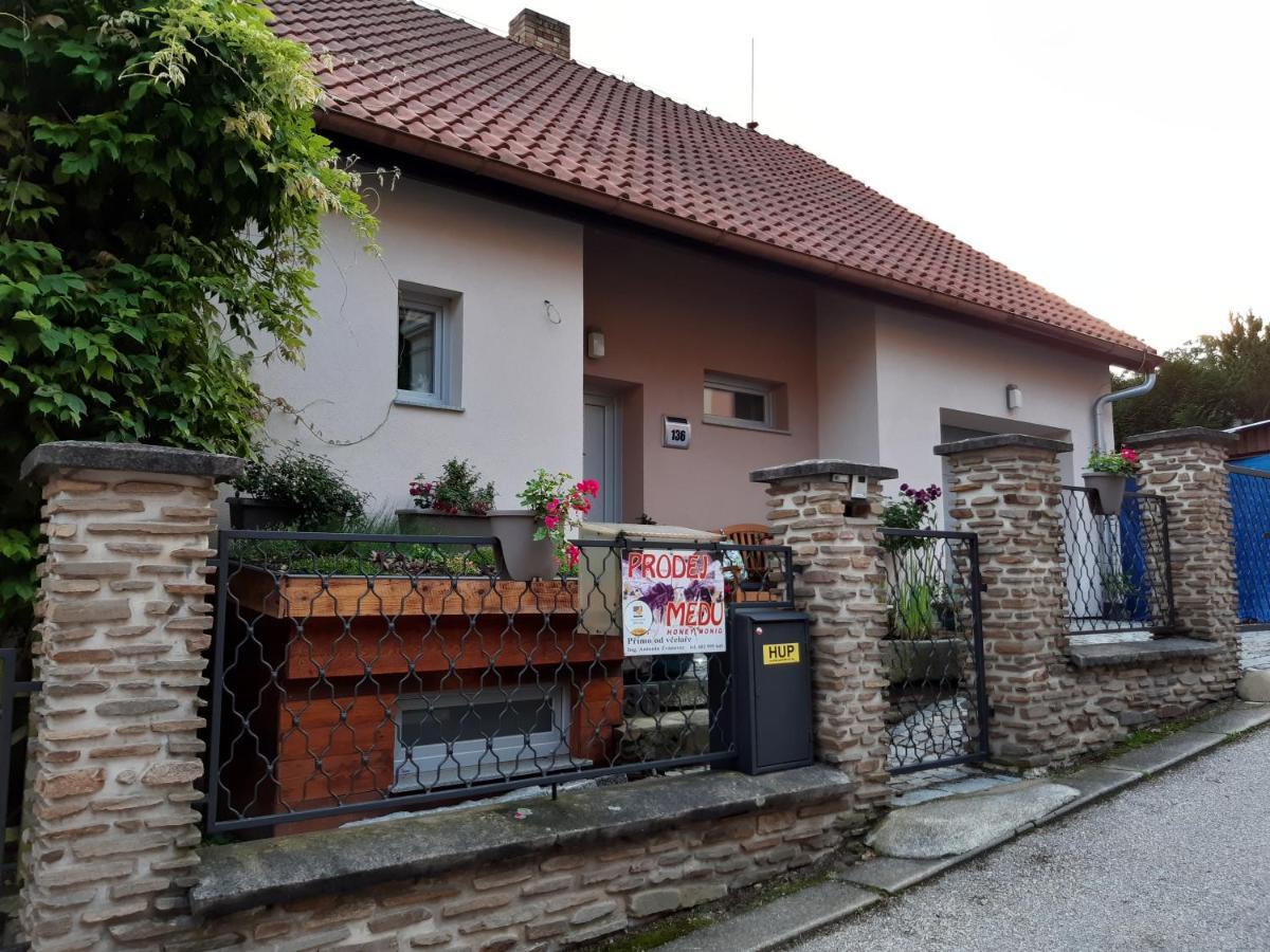 Apartment Adela Hluboka nad Vltavou Bagian luar foto